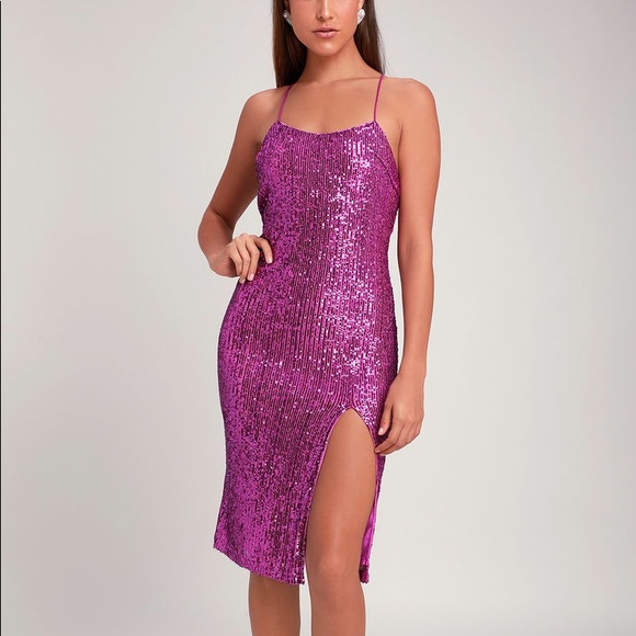 Lulu's Dresses & Skirts - Lulu’s SEXY MAGENTA SEQUIN MIDI DRESS💃🏿